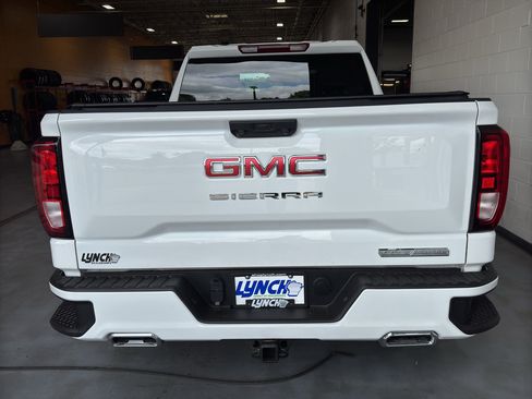 Used 2025 GMC Sierra 1500 Elevation w/ X31 Off-Road Package AWD/4WD image 4