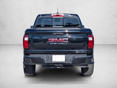 Used 2023 GMC Canyon Denali image 6