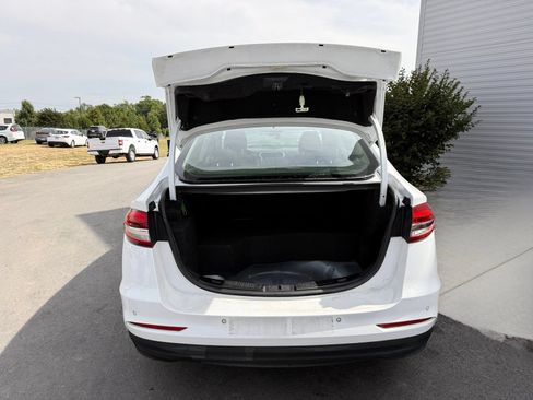 Used 2019 Ford Fusion SE FWD image 36