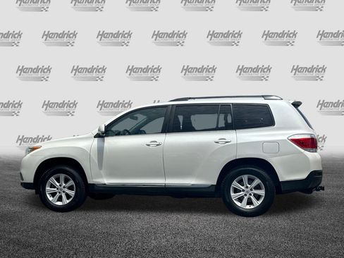 Used 2013 Toyota Highlander Plus FWD image 8