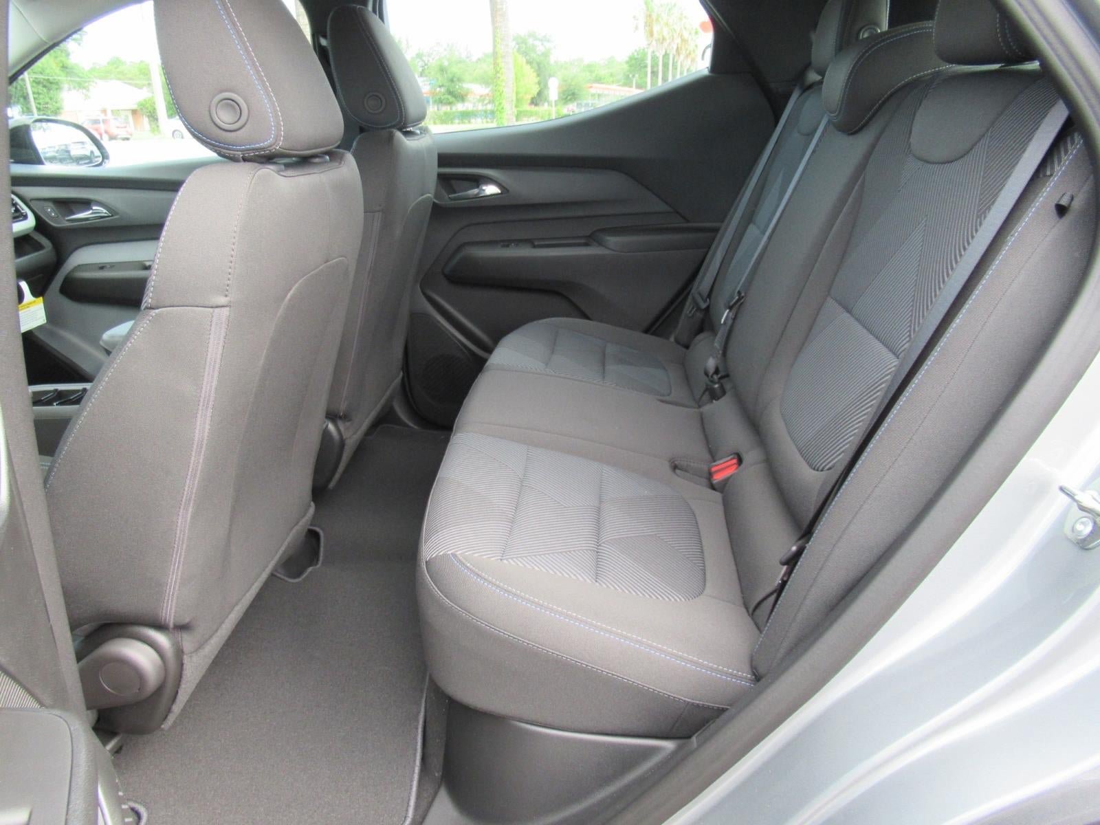 New 2027 Chevrolet Bolt LT FWD image 29