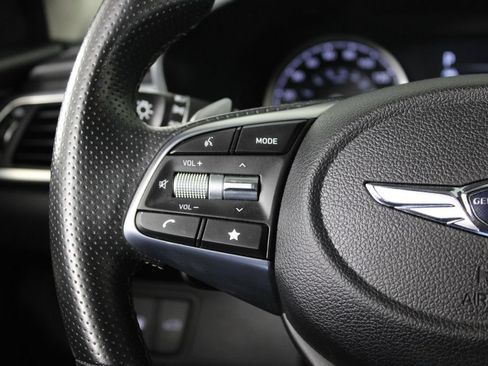 Used 2022 Genesis G70 3.3T RWD image 25