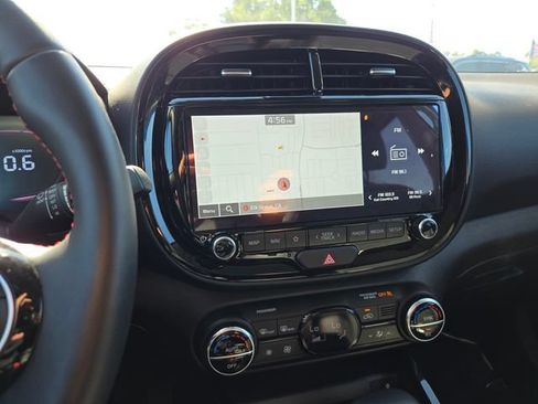 Certified 2024 Kia Soul GT-Line w/ GT-Line Technology Package FWD image 17