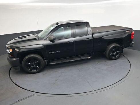 Used 2017 Chevrolet Silverado 1500 W/T w/ Black Out Edition image 31