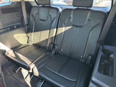 Used 2025 Kia Sorento SX AWD/4WD image 9