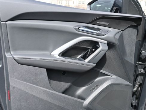 New 2025 Audi Q5 Premium Plus image 16