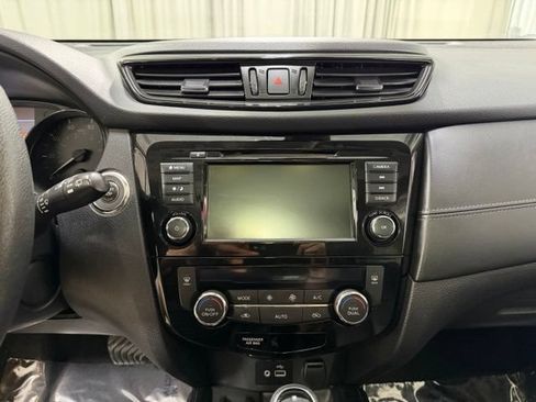 Used 2020 Nissan Rogue SL w/ Premium Package AWD/4WD image 14
