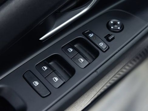 Used 2024 Hyundai Elantra SEL FWD image 12