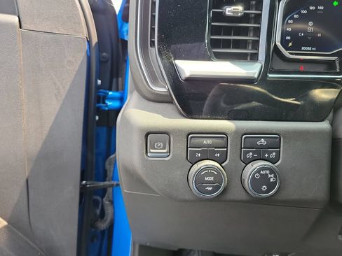 Used 2023 Chevrolet Silverado 1500 LT AWD/4WD image 22