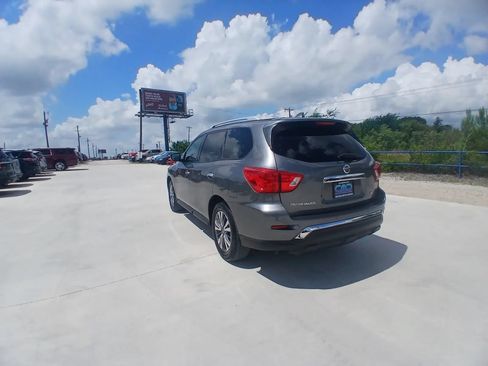 Used 2020 Nissan Pathfinder SL FWD image 6