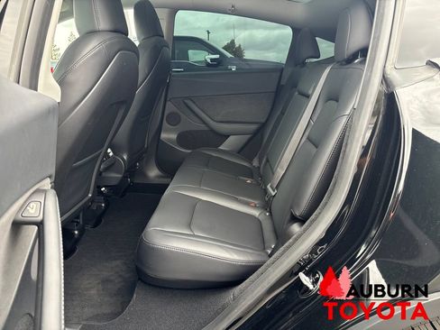 Used 2024 Tesla Model Y Long Range AWD/4WD image 25