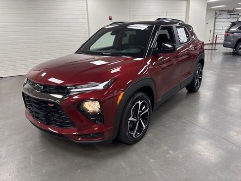 Used 2023 Chevrolet TrailBlazer RS FWD image 3