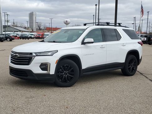 Used 2022 Chevrolet Traverse LT w/ LPO, 'HIT The Road' Package image 29