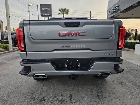 Used 2025 GMC Sierra 1500 AT4 image 4