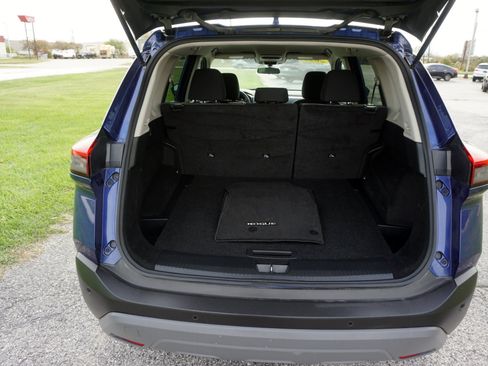 Used 2023 Nissan Rogue SV image 20