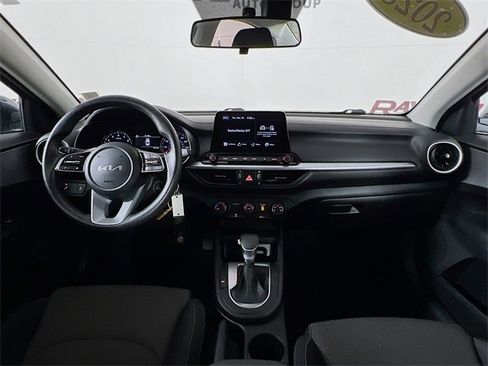 Used 2023 Kia Forte LXS w/ LXS Technology Package image 22