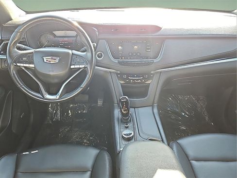 Used 2021 Cadillac XT6 Luxury image 17