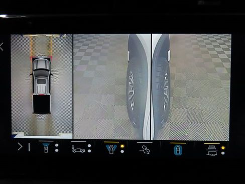 Used 2023 GMC Sierra 1500 AT4 w/ Technology Package image 19