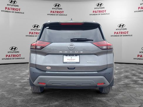 Used 2022 Nissan Rogue SV w/ SV Premium Package AWD/4WD image 4