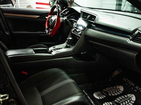Used 2020 Honda Civic Sport image 12