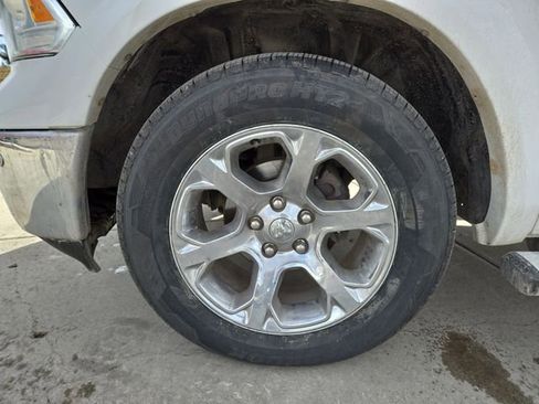 Used 2014 RAM 1500 Laramie w/ Convenience Group image 7