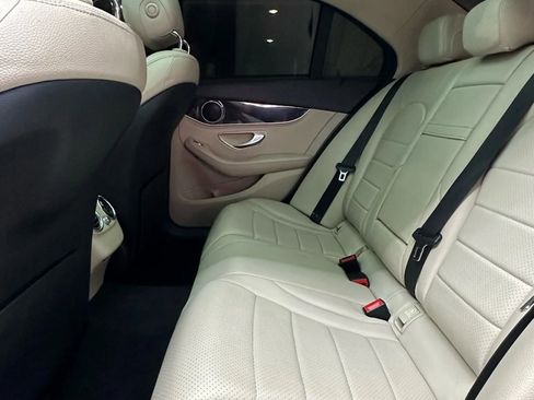 Used 2015 Mercedes-Benz C 300 Sedan image 22