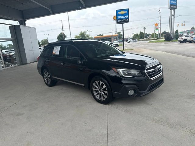 Used 2018 Subaru Outback 3.6R Touring AWD/4WD image 3