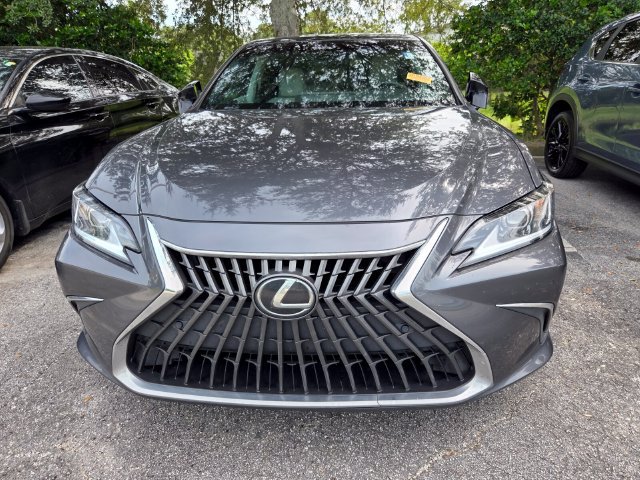 Used 2024 Lexus ES 350 w/ Premium Package FWD image 2