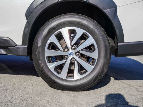 Certified 2023 Subaru Outback Premium image 8