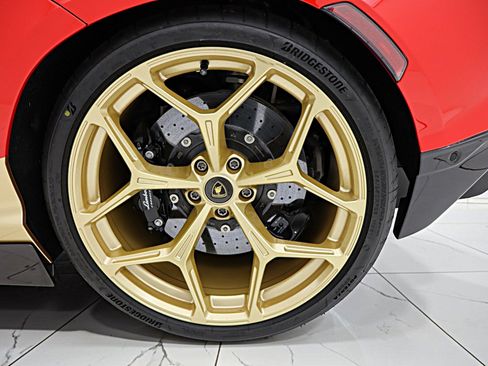 Used 2025 Lamborghini Revuelto AWD/4WD image 44