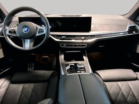 Used 2024 BMW X5 xDrive50e w/ M Sport Package AWD/4WD image 15