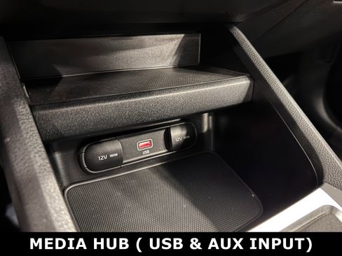 Certified 2022 Kia Forte LXS image 9