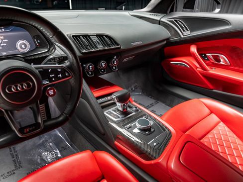 Used 2018 Audi R8 V10 image 53