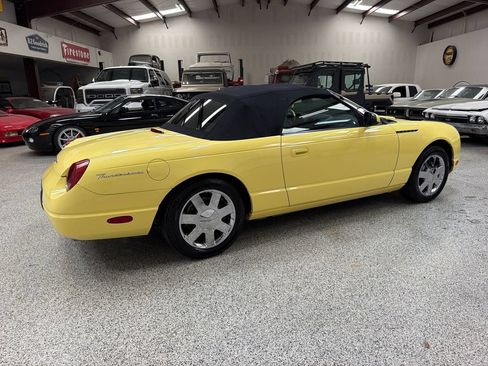 Used 2002 Ford Thunderbird RWD image 8