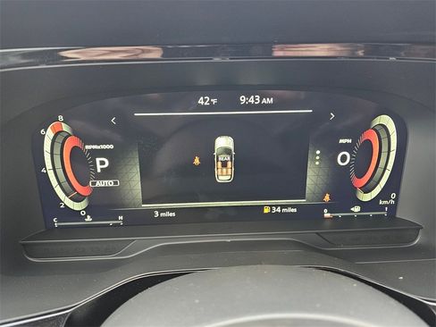 New 2025 Nissan Pathfinder Platinum image 19