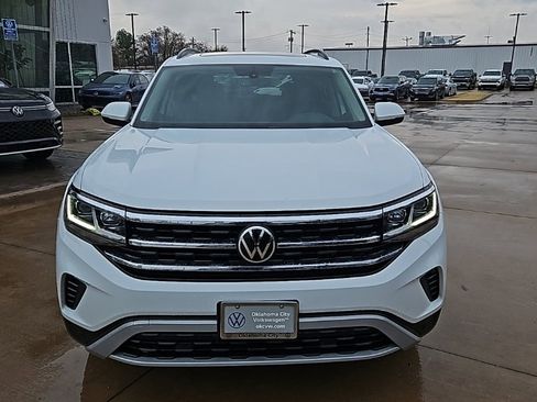 Used 2022 Volkswagen Atlas SE image 2