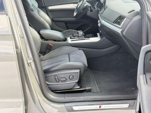 Used 2023 Audi Q5 e Premium Plus w/ Premium Plus Package AWD/4WD image 29