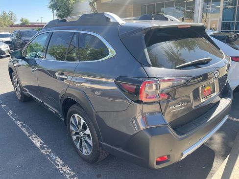 Used 2024 Subaru Outback Touring AWD/4WD image 5