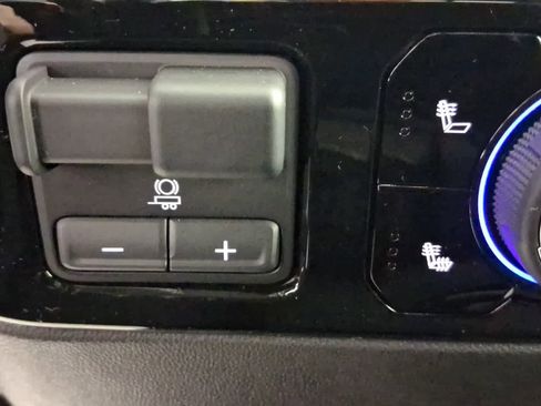 New 2026 Chevrolet Silverado 1500 LT w/ Convenience Package II image 25