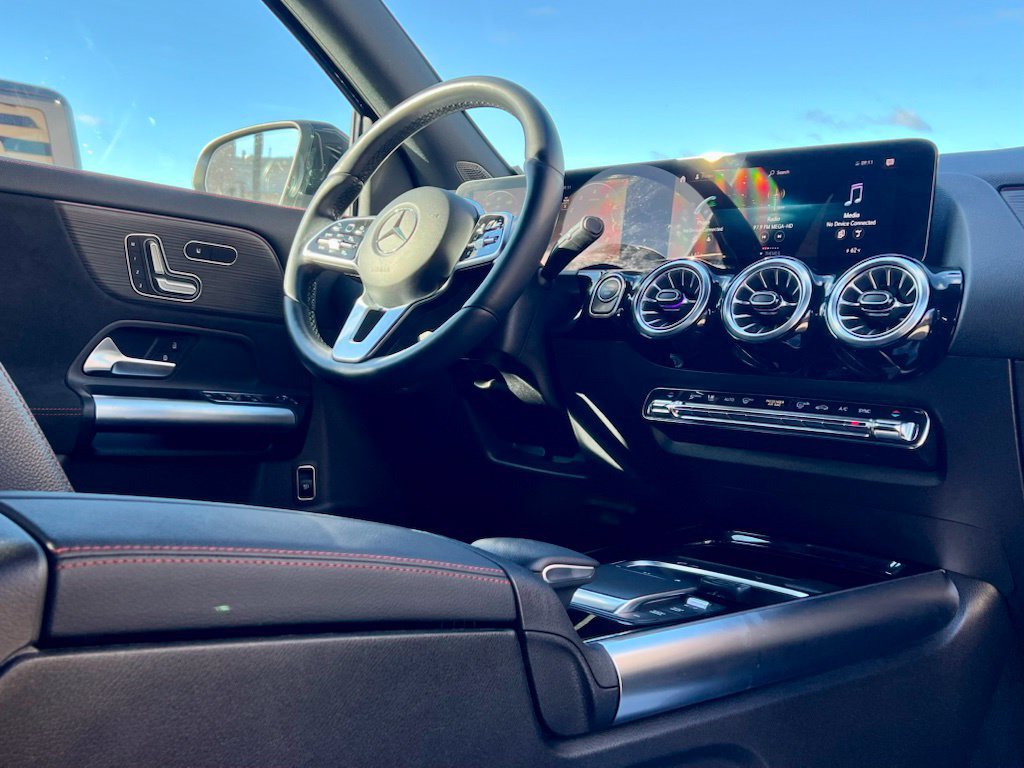 Certified 2023 Mercedes-Benz GLA 250 4MATIC image 17