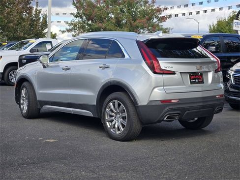 Used 2020 Cadillac XT4 Premium Luxury w/ Cold Weather Package image 6