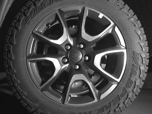 Used 2025 Jeep Compass Trailhawk AWD/4WD image 14