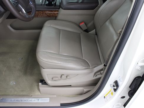 Used 2015 Chevrolet Tahoe LTZ RWD image 15