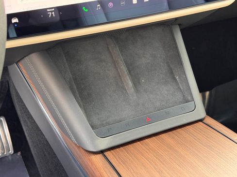 Used 2023 Tesla Model X image 38