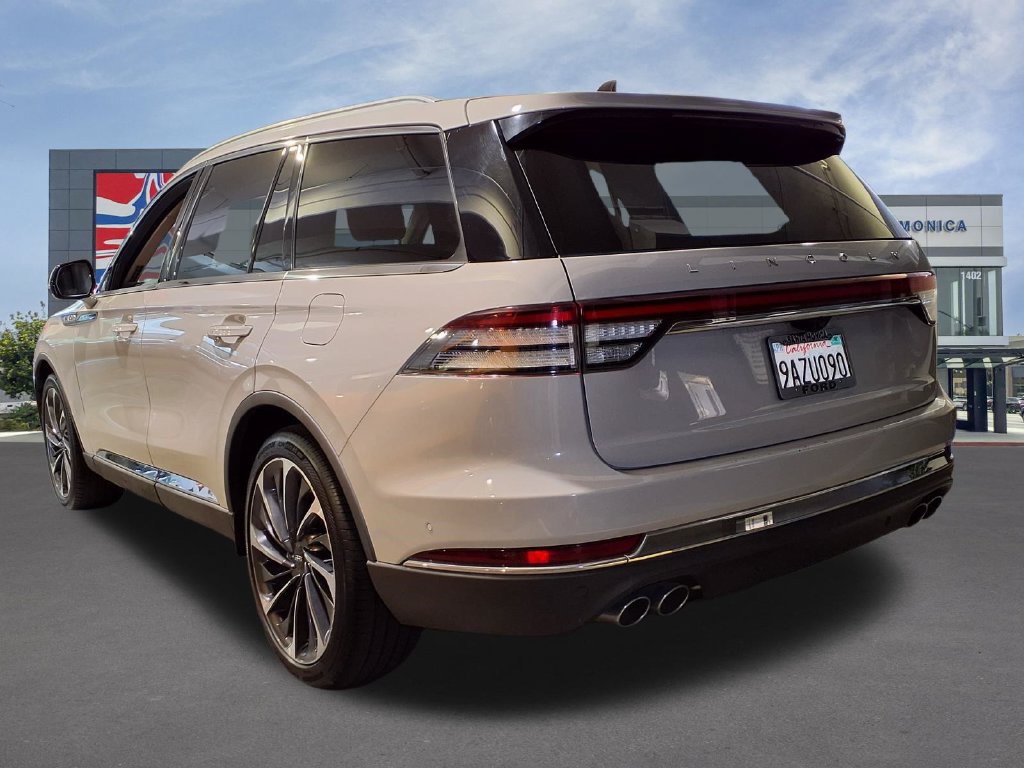 Used 2022 Lincoln Aviator Reserve w/ Equipment Group 201A RWD image 3