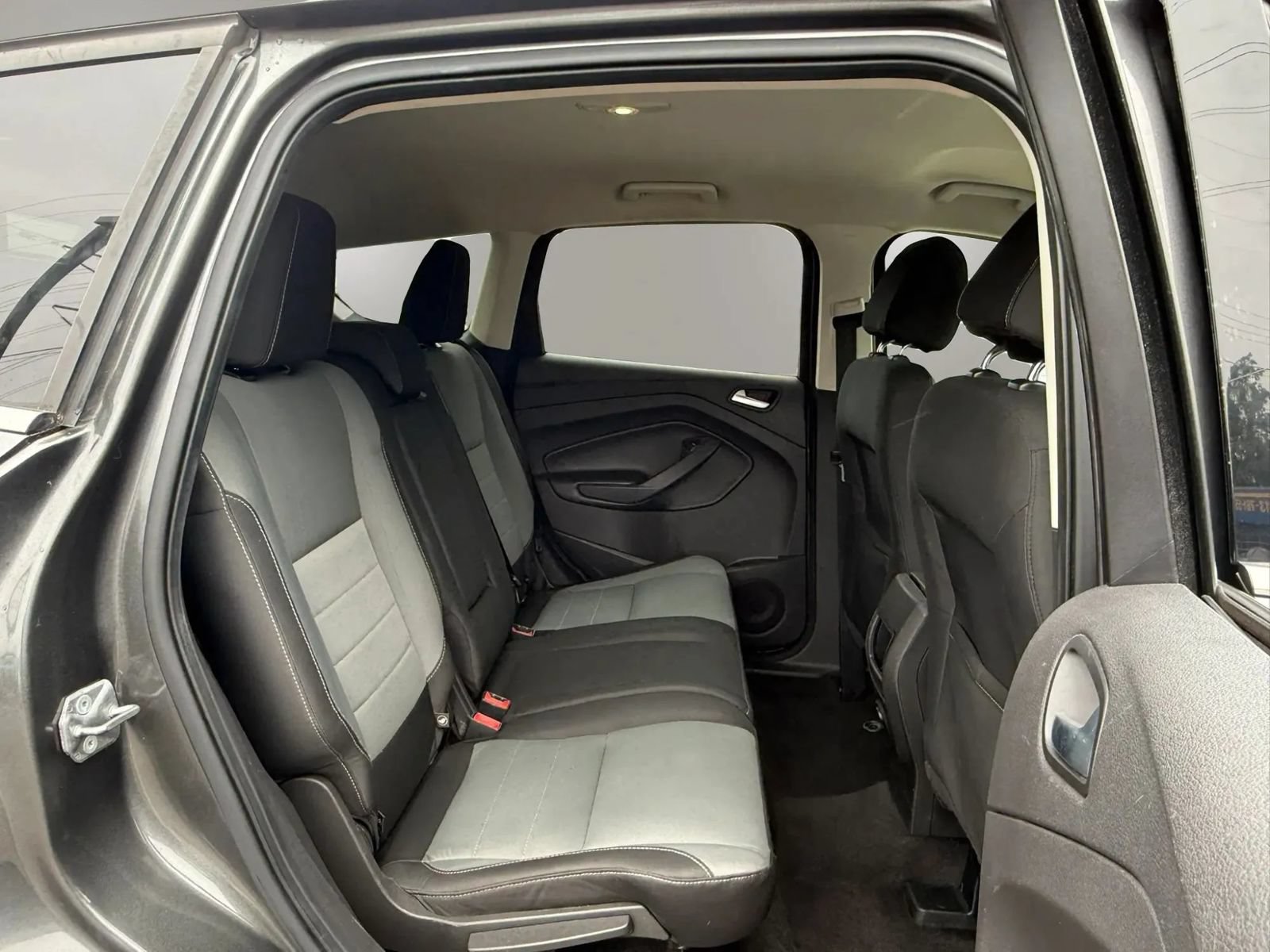 Used 2016 Ford Escape SE AWD/4WD image 25
