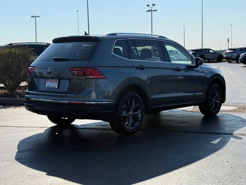 Certified 2023 Volkswagen Tiguan SE image 4