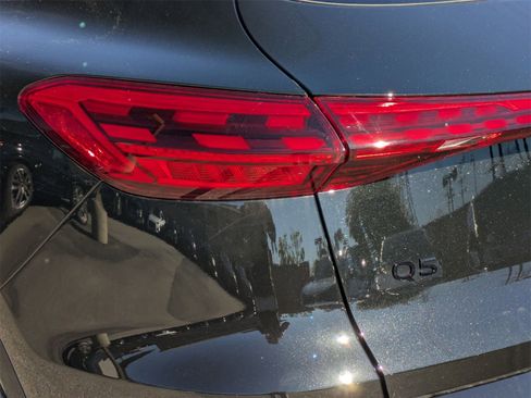 New 2025 Audi Q5 Premium image 14