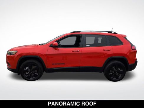 Used 2021 Jeep Cherokee Latitude Plus w/ Sun & Sound Group AWD/4WD image 4