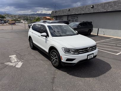 Used 2021 Volkswagen Tiguan SE w/ Panoramic Sunroof Package